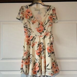 Abercrombie & Fitch women’s/jr. floral chiffon mini dress. Size XS fun & flirty